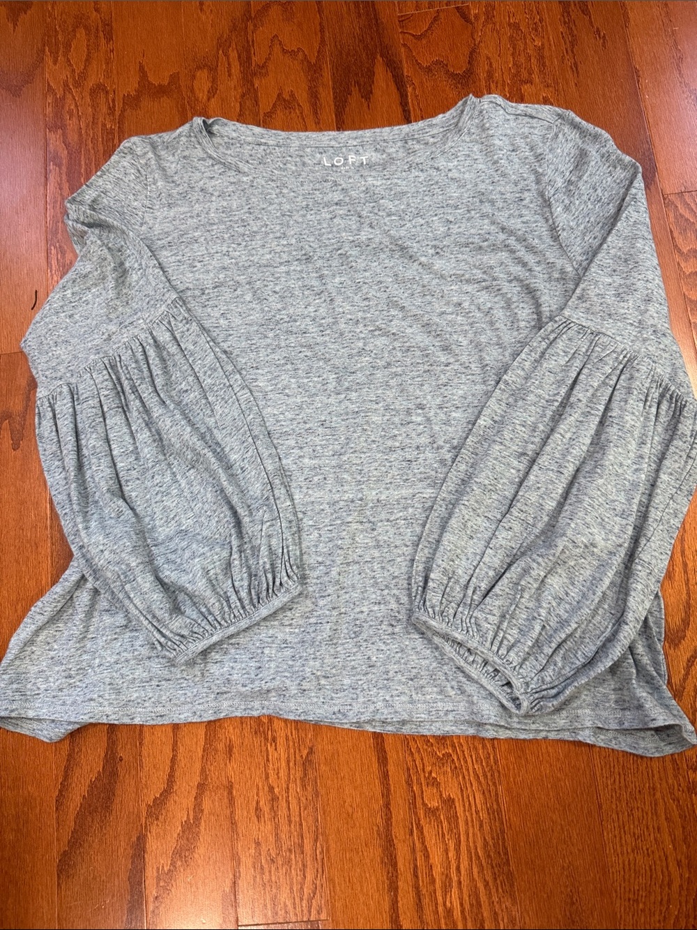 LOFT Heather Blue Cotton Top with Puff Sleeves Size L.